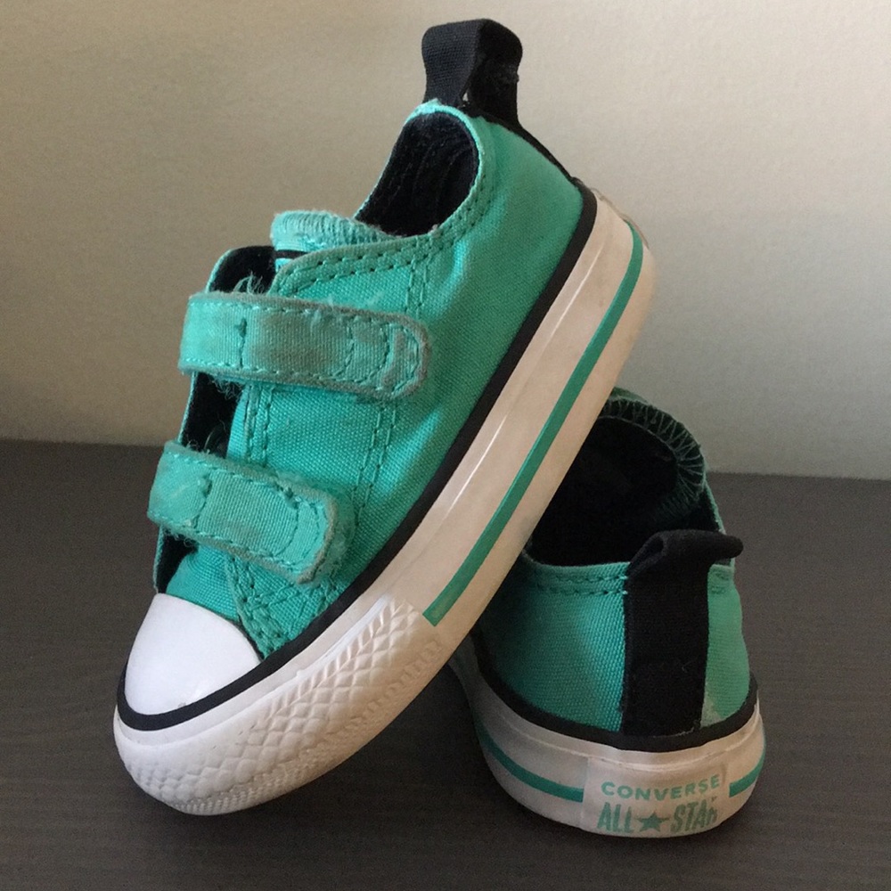 CONVERSE - Turquoise Sneakers - Size 3